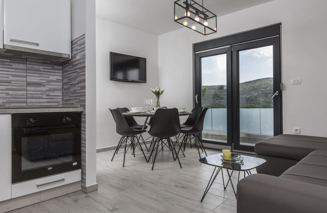 Villa Regina With Heated Pool And Sea View Marina Dış mekan fotoğraf